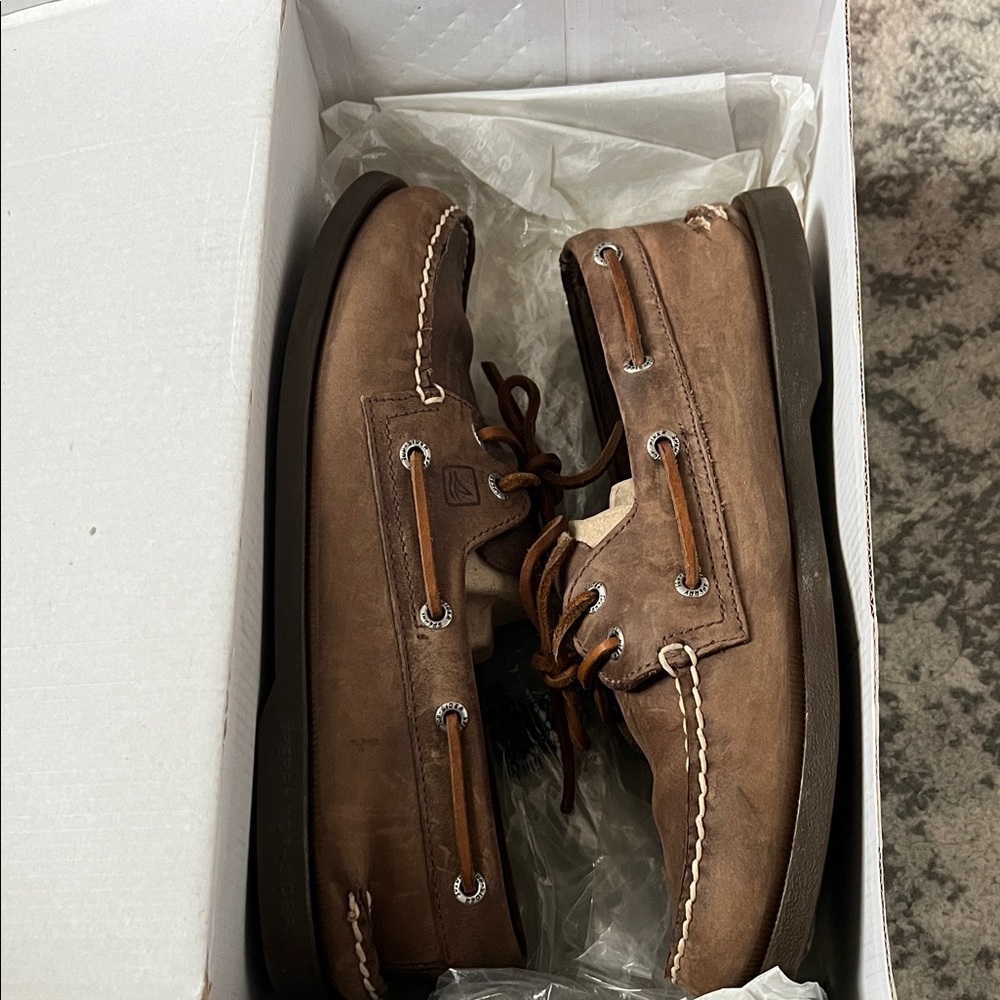 Sperry Tan Leather Boat Shoes
